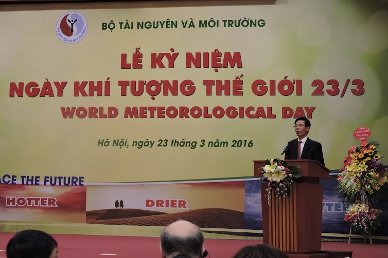 "Đối[-]mặt[-]với[-]tương[-]lai:[-]Nóng[-]hơn,[-]khô[-]hơn,[-]mưa[-]lũ[-]nhiều[-]hơn"